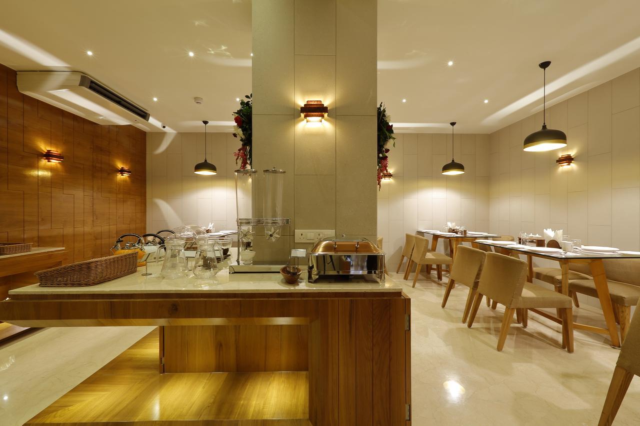 Hotel 440, A Serene Stay Ahmedabad Esterno foto